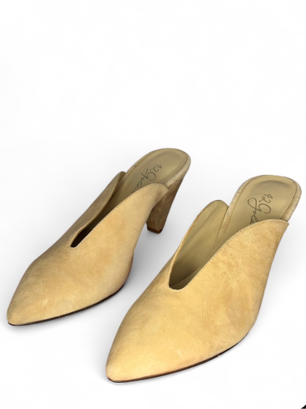 42 Gold Overcome Pointed Toe Suede Mule Slip On Closed Toe Heel Shoes Women’s